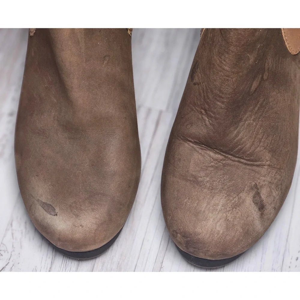 Tommy Bahama Kishiko‎ Suede Leather Wedge Ankle Boots Women's Size 9B Brown